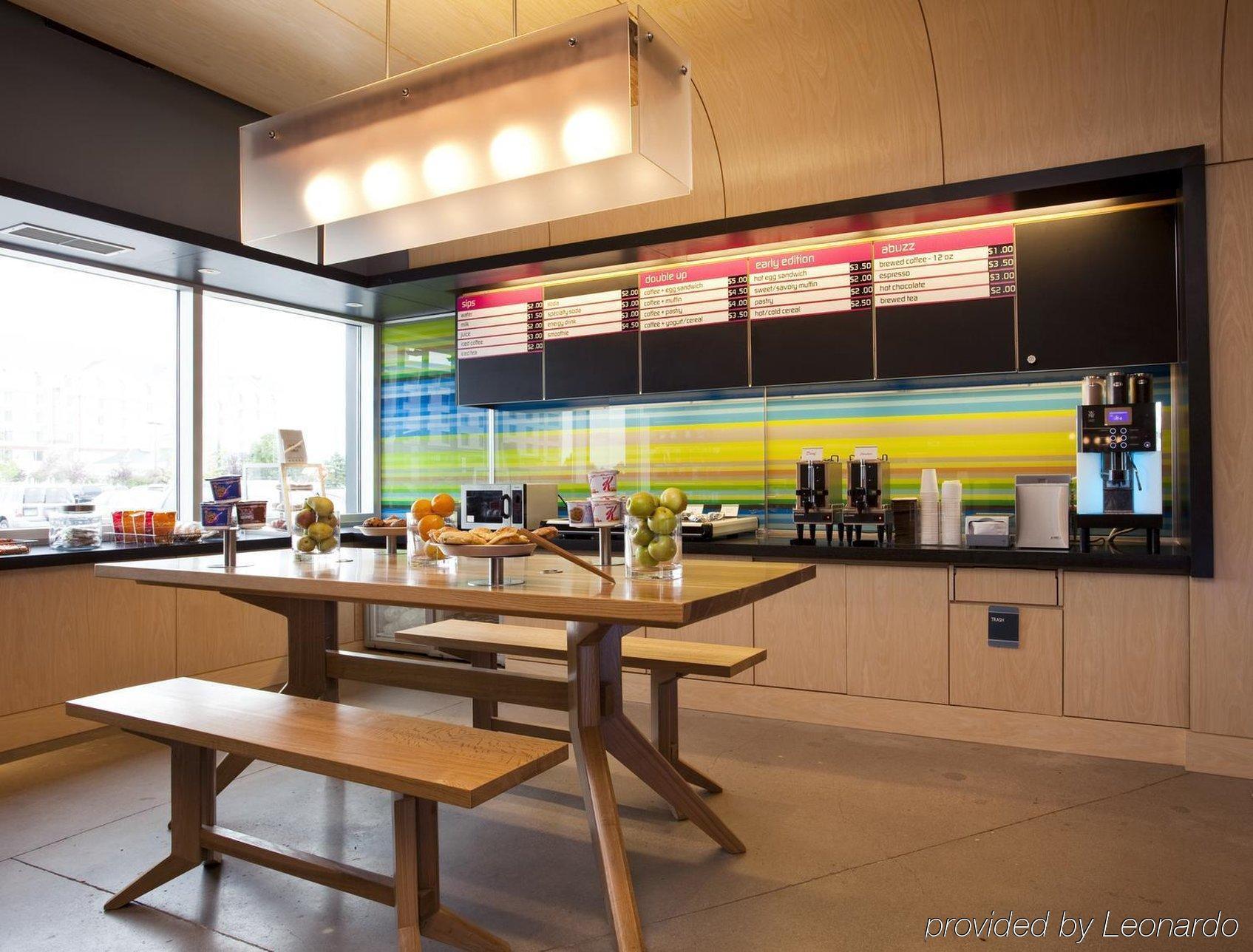 Aloft Denver Airport At Gateway Park Aurora Restaurant photo
